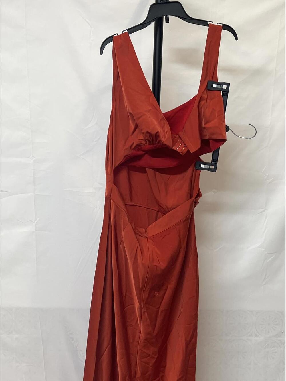 NBD ANDREI LONG DRESS red - Picture 5 of 9